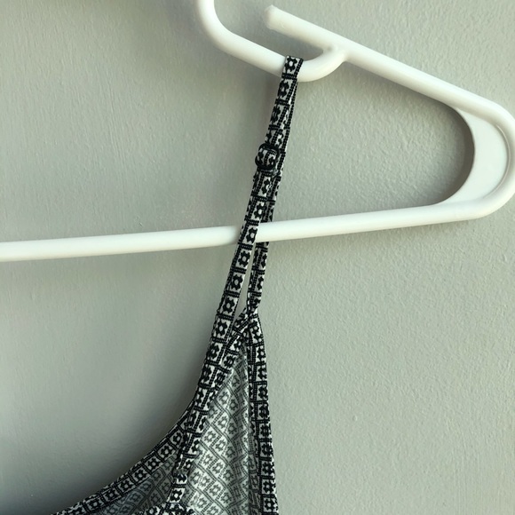 OLD NAVY Spaghetti Strap Dress - Picture 5 of 5